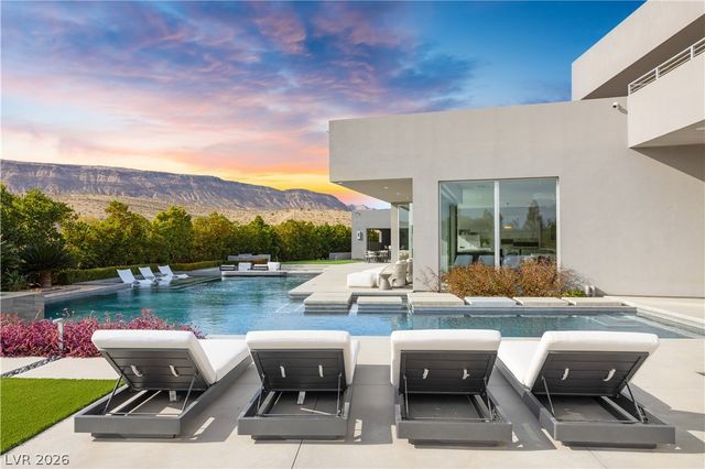 19 Flying Cloud Lane, Las Vegas, NV 89135