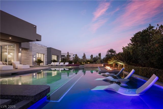 19 Flying Cloud Lane, Las Vegas, NV 89135