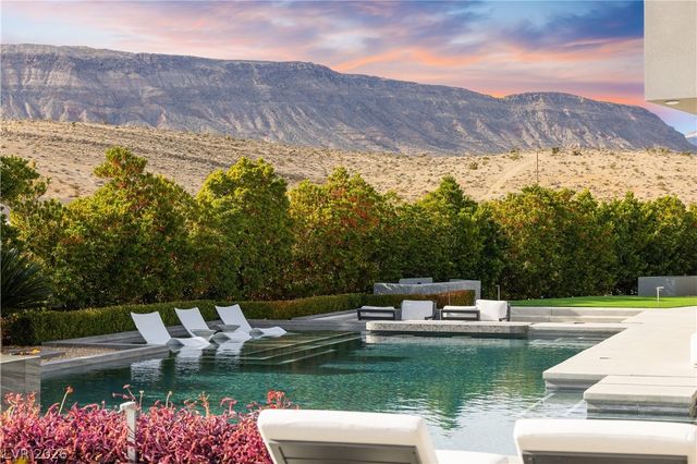 19 Flying Cloud Lane, Las Vegas, NV 89135