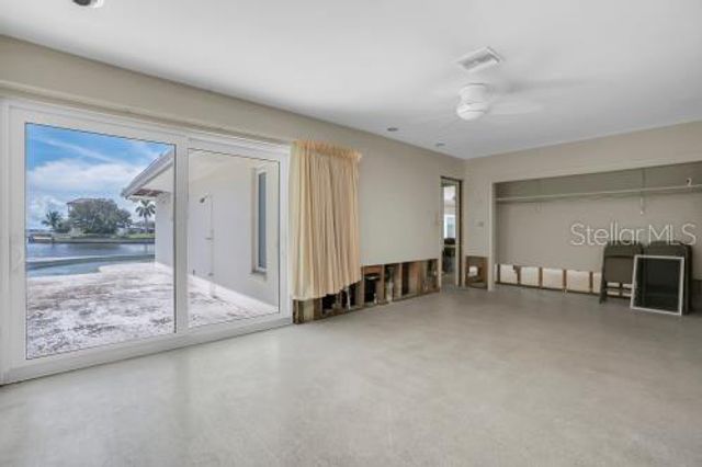 6505 DEBBIE LANE S, St Petersburg, FL 33707