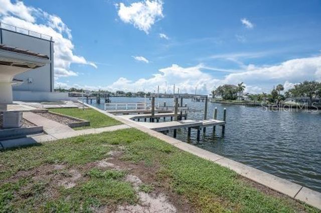 6505 DEBBIE LANE S, St Petersburg, FL 33707
