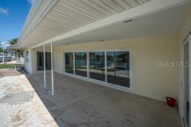 6505 DEBBIE LANE S, St Petersburg, FL 33707