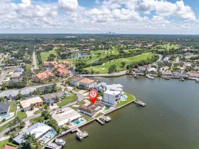 6505 DEBBIE LANE S, St Petersburg, FL 33707
