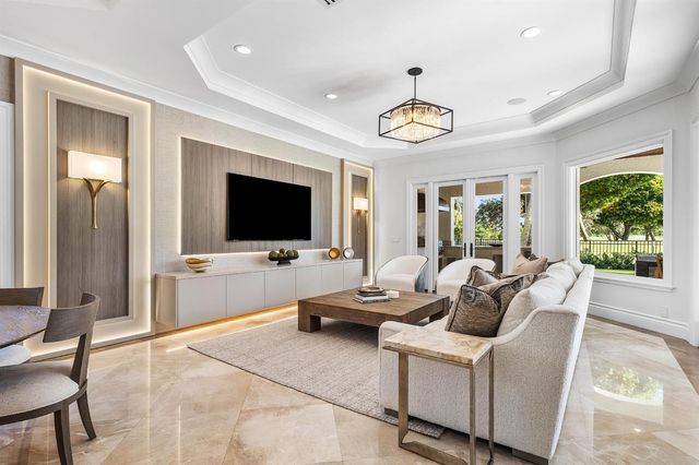 121 Royal Palm Way, Boca Raton, FL 33432