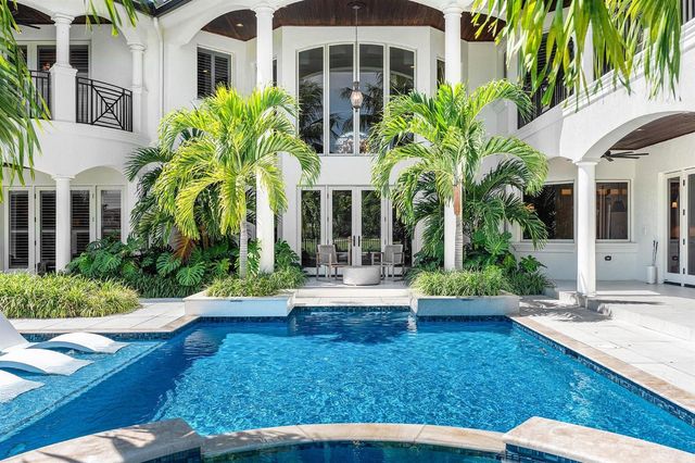 121 Royal Palm Way, Boca Raton, FL 33432