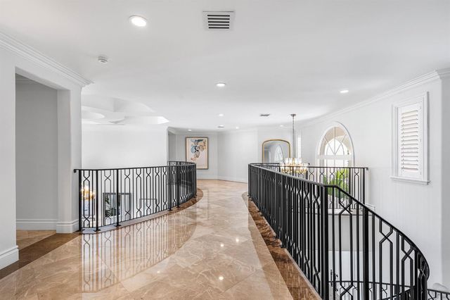 121 Royal Palm Way, Boca Raton, FL 33432