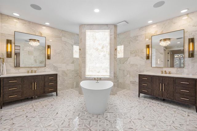 121 Royal Palm Way, Boca Raton, FL 33432