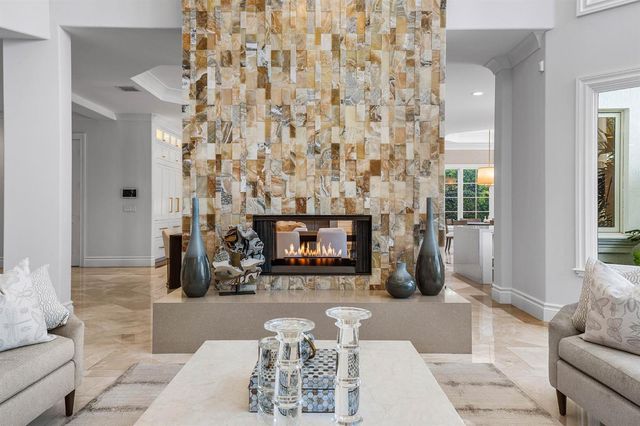121 Royal Palm Way, Boca Raton, FL 33432