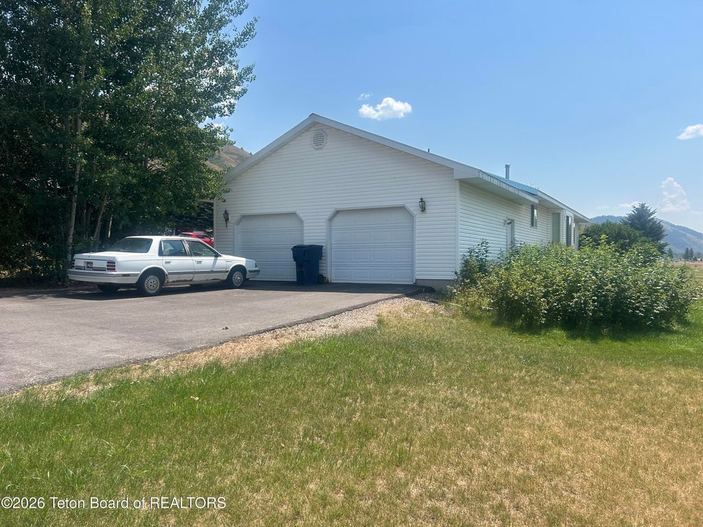 966 ASPEN Court, Afton, WY 83110 photo 3