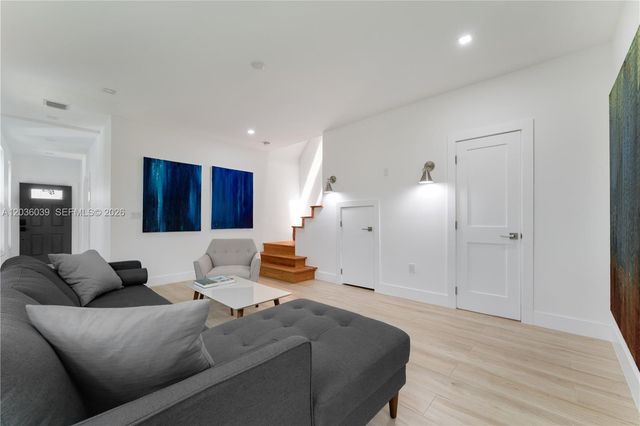 3125 Paola Drive 15, Miami, FL 33133