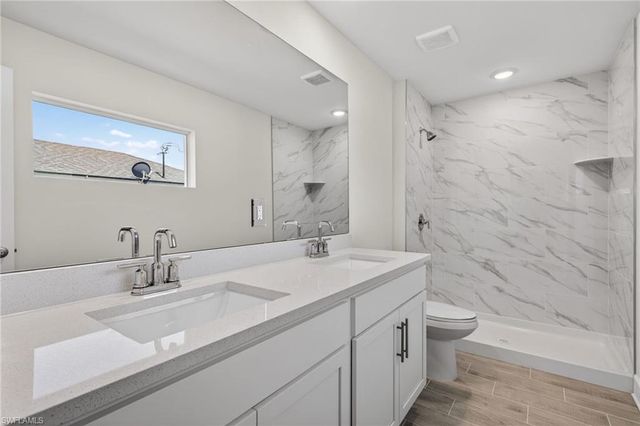 1707 NW 25th LN, Cape Coral, FL 33993