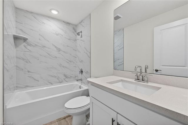 1707 NW 25th LN, Cape Coral, FL 33993