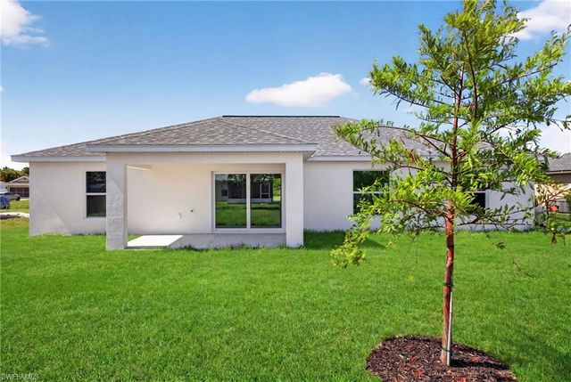 1707 NW 25th LN, Cape Coral, FL 33993