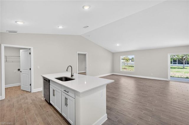 1707 NW 25th LN, Cape Coral, FL 33993