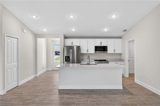 1707 NW 25th LN, Cape Coral, FL 33993