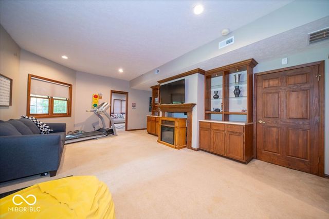 222 Timber Creek Drive, Connersville, IN 47331