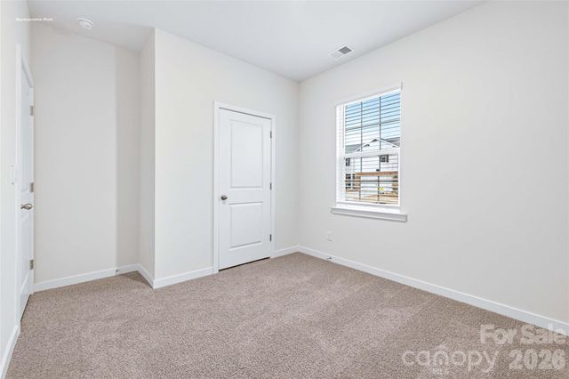 658 13th Avenue Drive NE, Hickory, NC 28601
