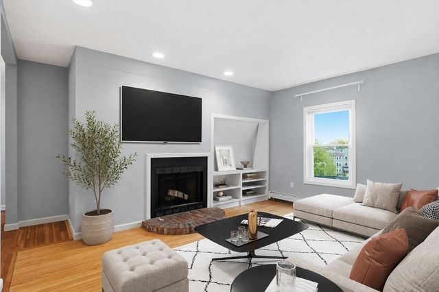 7-9 Leamington Rd 3, Boston, MA 02135