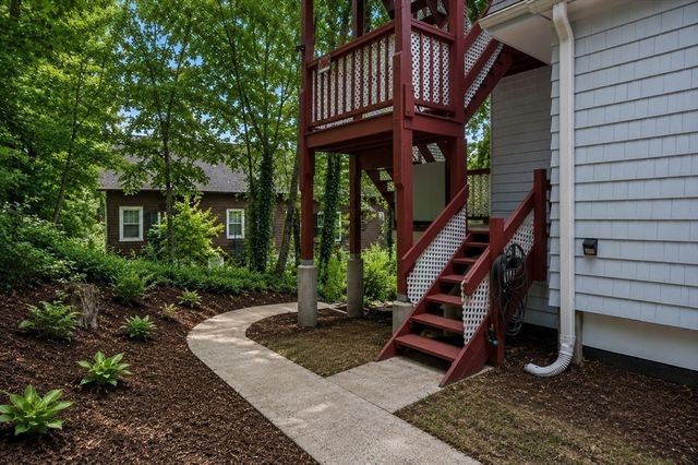 7-9 Leamington Rd 3, Boston, MA 02135