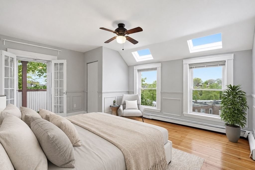 7-9 Leamington Rd 3, Boston, MA 02135