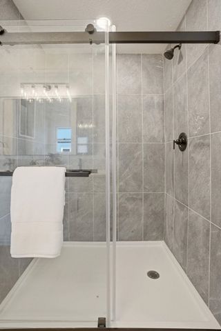 39 W 33rd Ave, Spokane, WA 99203