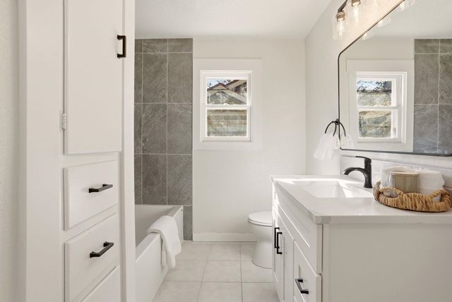 39 W 33rd Ave, Spokane, WA 99203