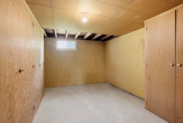 39 W 33rd Ave, Spokane, WA 99203