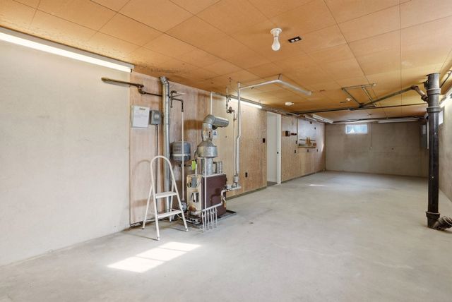 39 W 33rd Ave, Spokane, WA 99203