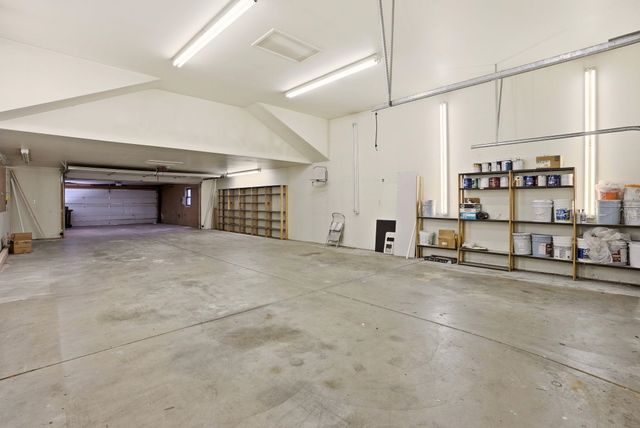 39 W 33rd Ave, Spokane, WA 99203