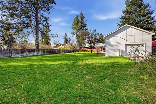 39 W 33rd Ave, Spokane, WA 99203