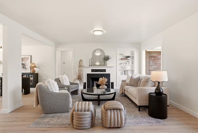 39 W 33rd Ave, Spokane, WA 99203