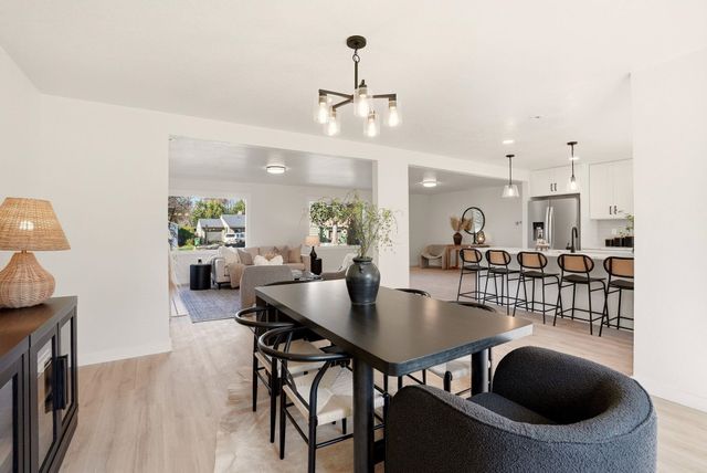 39 W 33rd Ave, Spokane, WA 99203