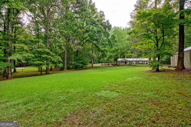 18 Glen Cannon Tr, Newnan, GA 30263