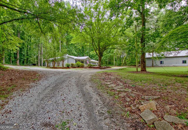 18 Glen Cannon Tr, Newnan, GA 30263
