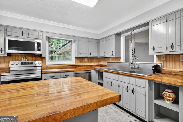 18 Glen Cannon Tr, Newnan, GA 30263