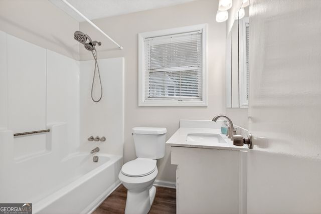 18 Glen Cannon Tr, Newnan, GA 30263