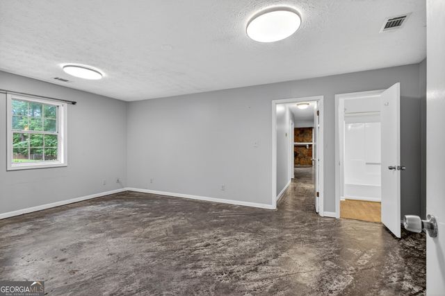 18 Glen Cannon Tr, Newnan, GA 30263