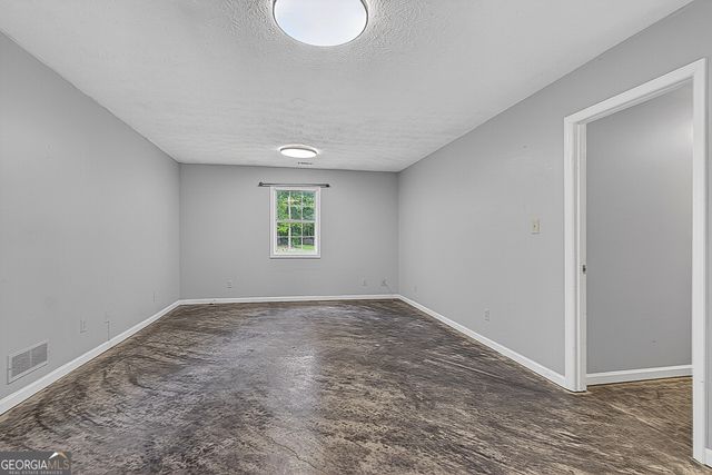 18 Glen Cannon Tr, Newnan, GA 30263