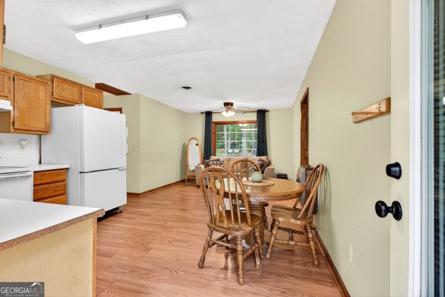 18 Glen Cannon Tr, Newnan, GA 30263