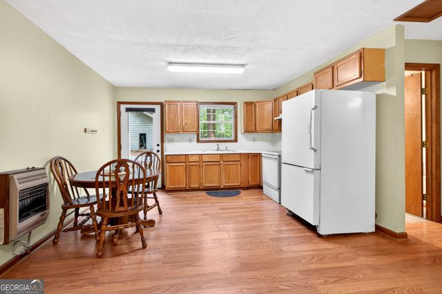 18 Glen Cannon Tr, Newnan, GA 30263