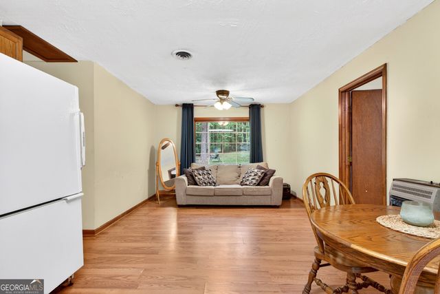 18 Glen Cannon Tr, Newnan, GA 30263