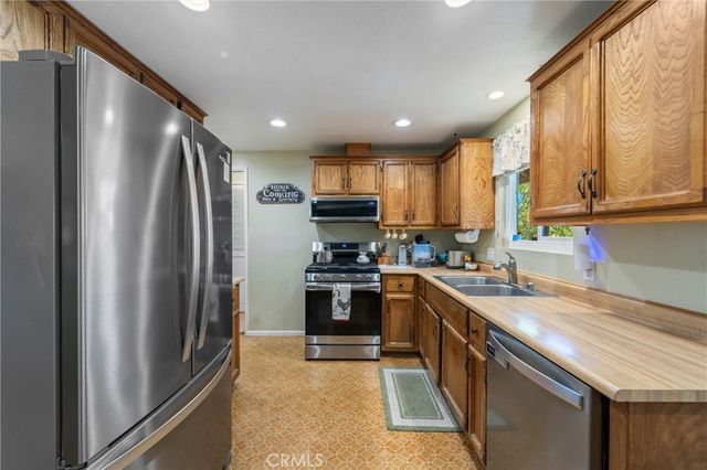 16430 McPherson, Lake Elsinore, CA 92530