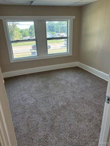 11915 Old Halls Ferry Road, Florissant, MO 63033