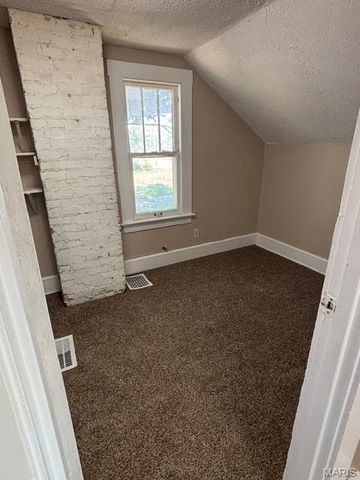 11915 Old Halls Ferry Road, Florissant, MO 63033