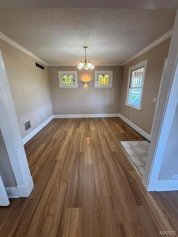 11915 Old Halls Ferry Road, Florissant, MO 63033