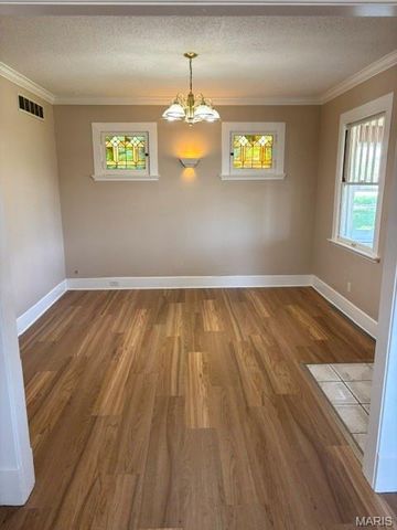 11915 Old Halls Ferry Road, Florissant, MO 63033
