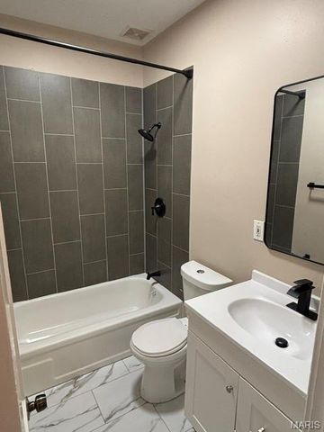 11915 Old Halls Ferry Road, Florissant, MO 63033