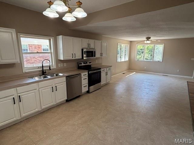11915 Old Halls Ferry Road, Florissant, MO 63033