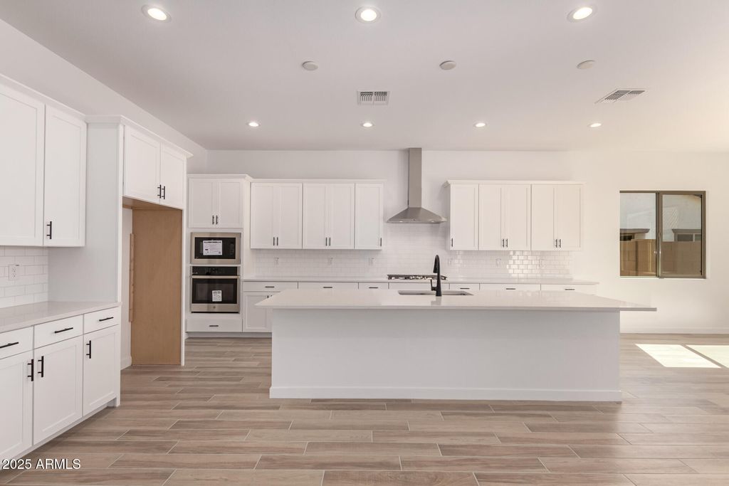 25348 N 158TH Avenue, Surprise, AZ 85387 — photo 2