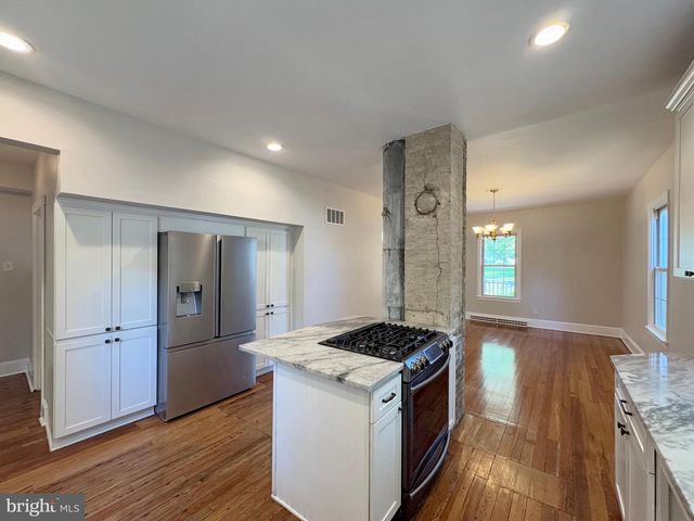 28250 OLD VILLAGE RD, Mechanicsville, MD 20659